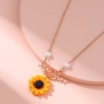 1pc Simple And Versatile Sunflower Pendant Necklace